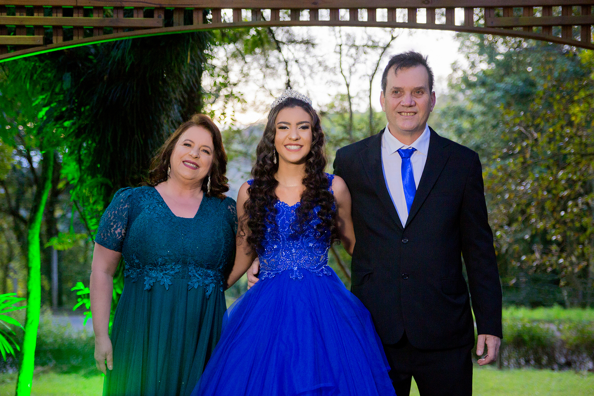 acompanhamento mensal de bebe caxias do sul figurino cenario tematico  personagem foto infantil serra gaucha fotografia familia mundo azul rosa ensaio fotografico crianca newborn baby menino menina smash the cake esmague o bolo banheira urso circo