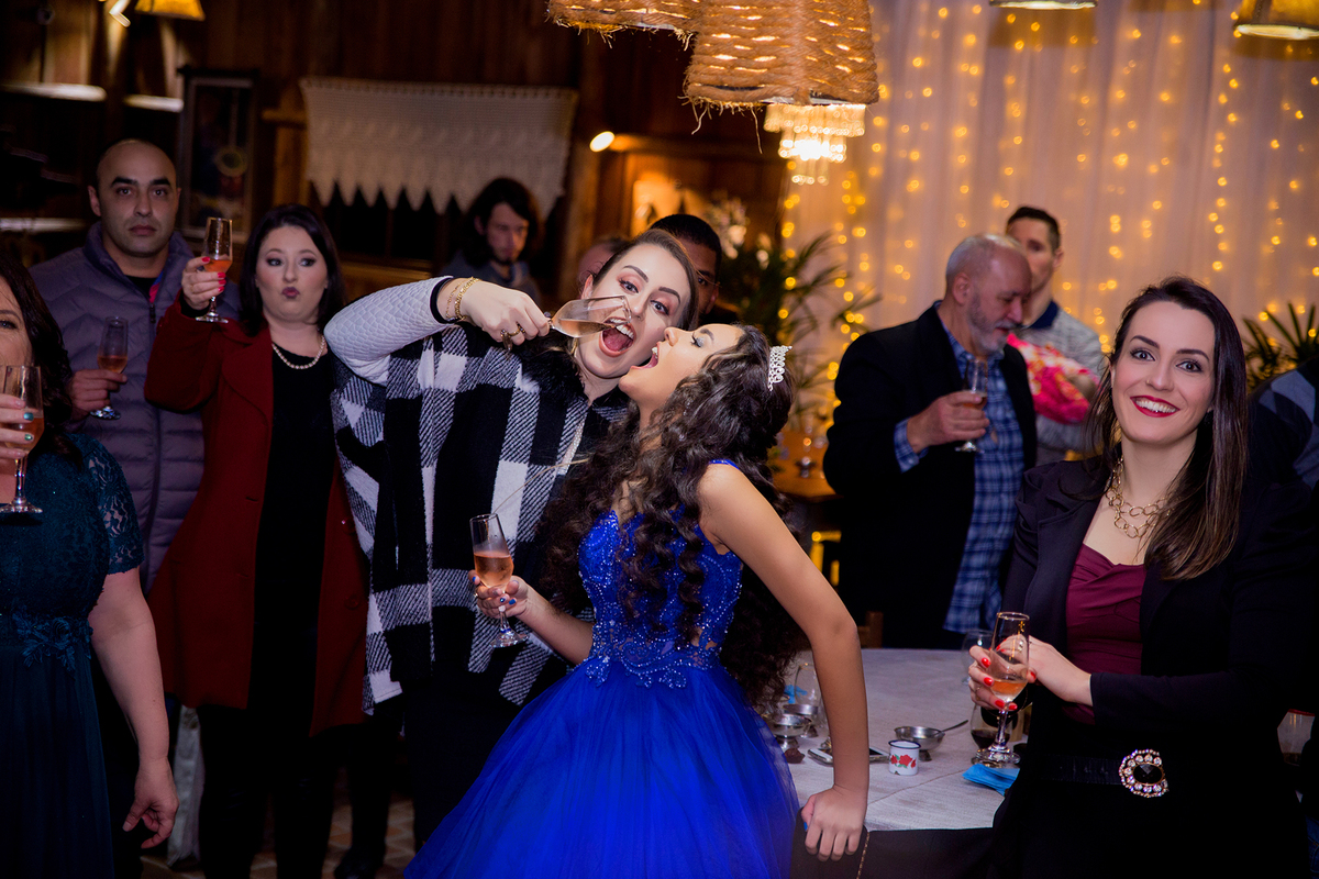 acompanhamento mensal de bebe caxias do sul figurino cenario tematico  personagem foto infantil serra gaucha fotografia familia mundo azul rosa ensaio fotografico crianca newborn baby menino menina smash the cake esmague o bolo banheira urso circo