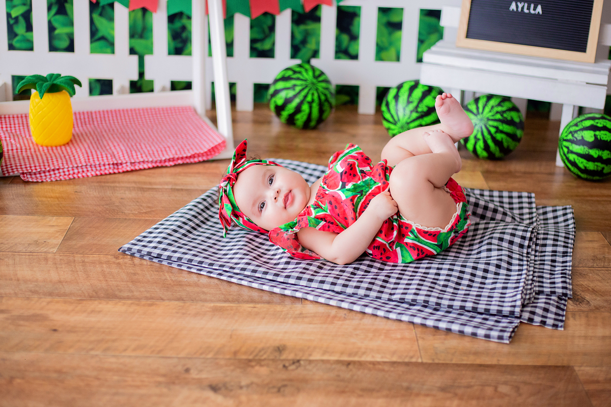 acompanhamento mensal de bebe caxias do sul figurino cenario tematico  personagem foto infantil serra gaucha fotografia familia mundo azul rosa ensaio fotografico crianca newborn baby menino menina smash the cake esmague o bolo banheira urso circo