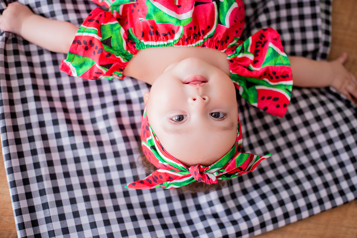 acompanhamento mensal de bebe caxias do sul figurino cenario tematico  personagem foto infantil serra gaucha fotografia familia mundo azul rosa ensaio fotografico crianca newborn baby menino menina smash the cake esmague o bolo banheira urso circo