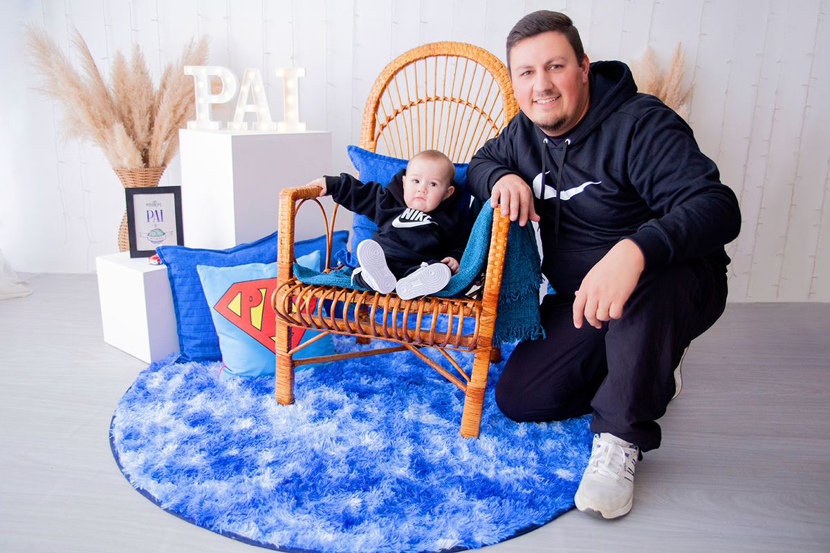 acompanhamento mensal de bebe caxias do sul figurino cenario tematico  personagem foto infantil serra gaucha fotografia familia mundo azul rosa ensaio fotografico crianca newborn baby menino menina smash the cake esmague o bolo banheira urso circo