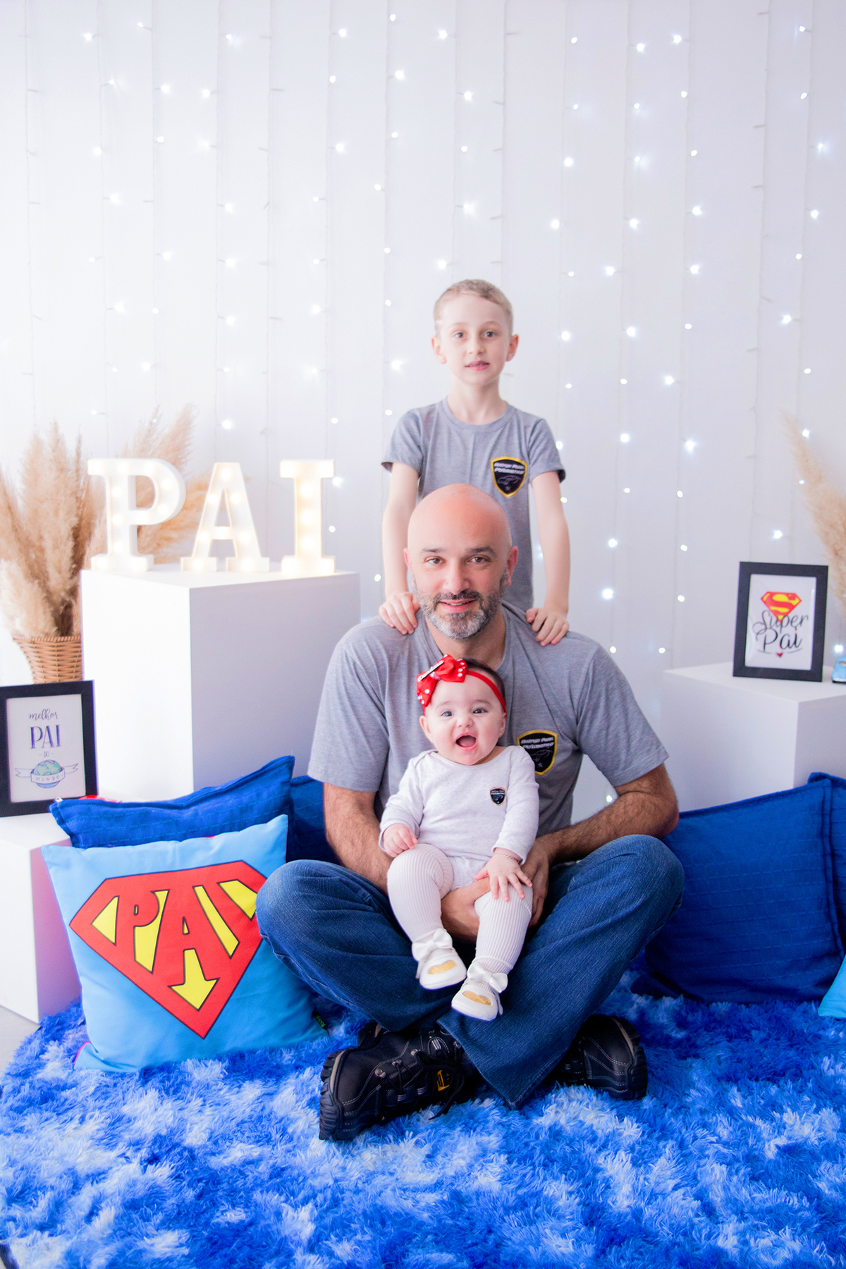 acompanhamento mensal de bebe caxias do sul figurino cenario tematico  personagem foto infantil serra gaucha fotografia familia mundo azul rosa ensaio fotografico crianca newborn baby menino menina smash the cake esmague o bolo banheira urso circo