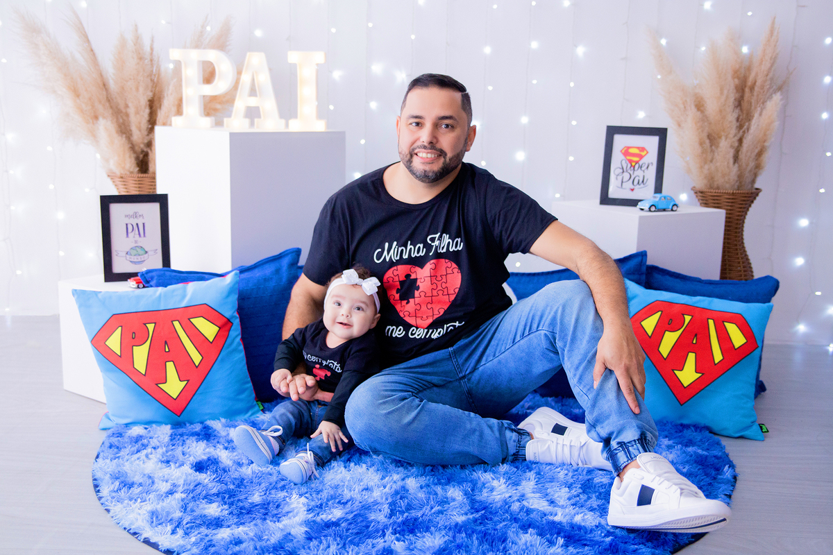 acompanhamento mensal de bebe caxias do sul figurino cenario tematico  personagem foto infantil serra gaucha fotografia familia mundo azul rosa ensaio fotografico crianca newborn baby menino menina smash the cake esmague o bolo banheira urso circo