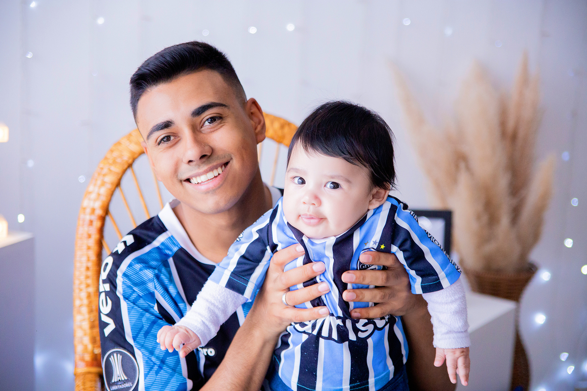 acompanhamento mensal de bebe caxias do sul figurino cenario tematico  personagem foto infantil serra gaucha fotografia familia mundo azul rosa ensaio fotografico crianca newborn baby menino menina smash the cake esmague o bolo banheira urso circo