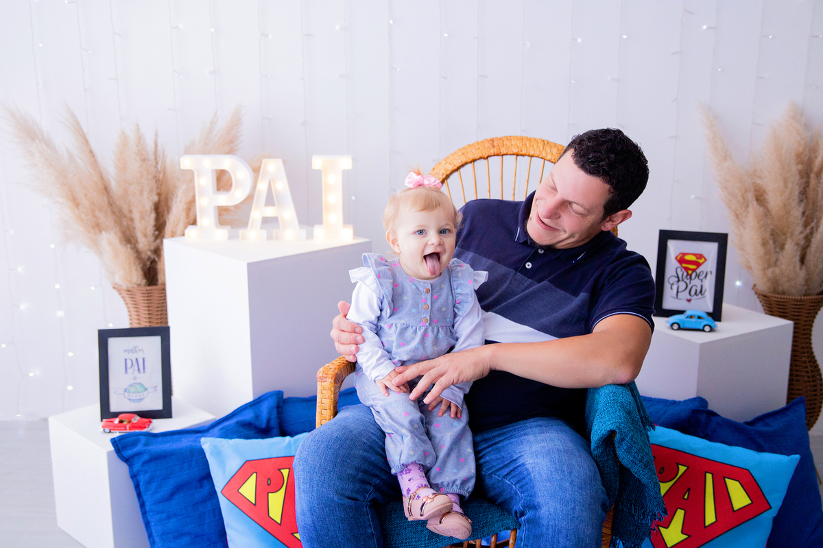 acompanhamento mensal de bebe caxias do sul figurino cenario tematico  personagem foto infantil serra gaucha fotografia familia mundo azul rosa ensaio fotografico crianca newborn baby menino menina smash the cake esmague o bolo banheira urso circo