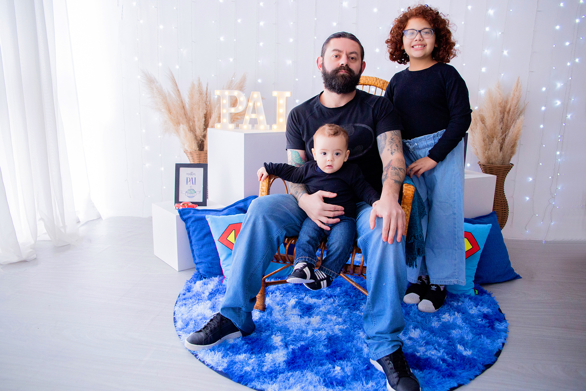 acompanhamento mensal de bebe caxias do sul figurino cenario tematico  personagem foto infantil serra gaucha fotografia familia mundo azul rosa ensaio fotografico crianca newborn baby menino menina smash the cake esmague o bolo banheira urso circo