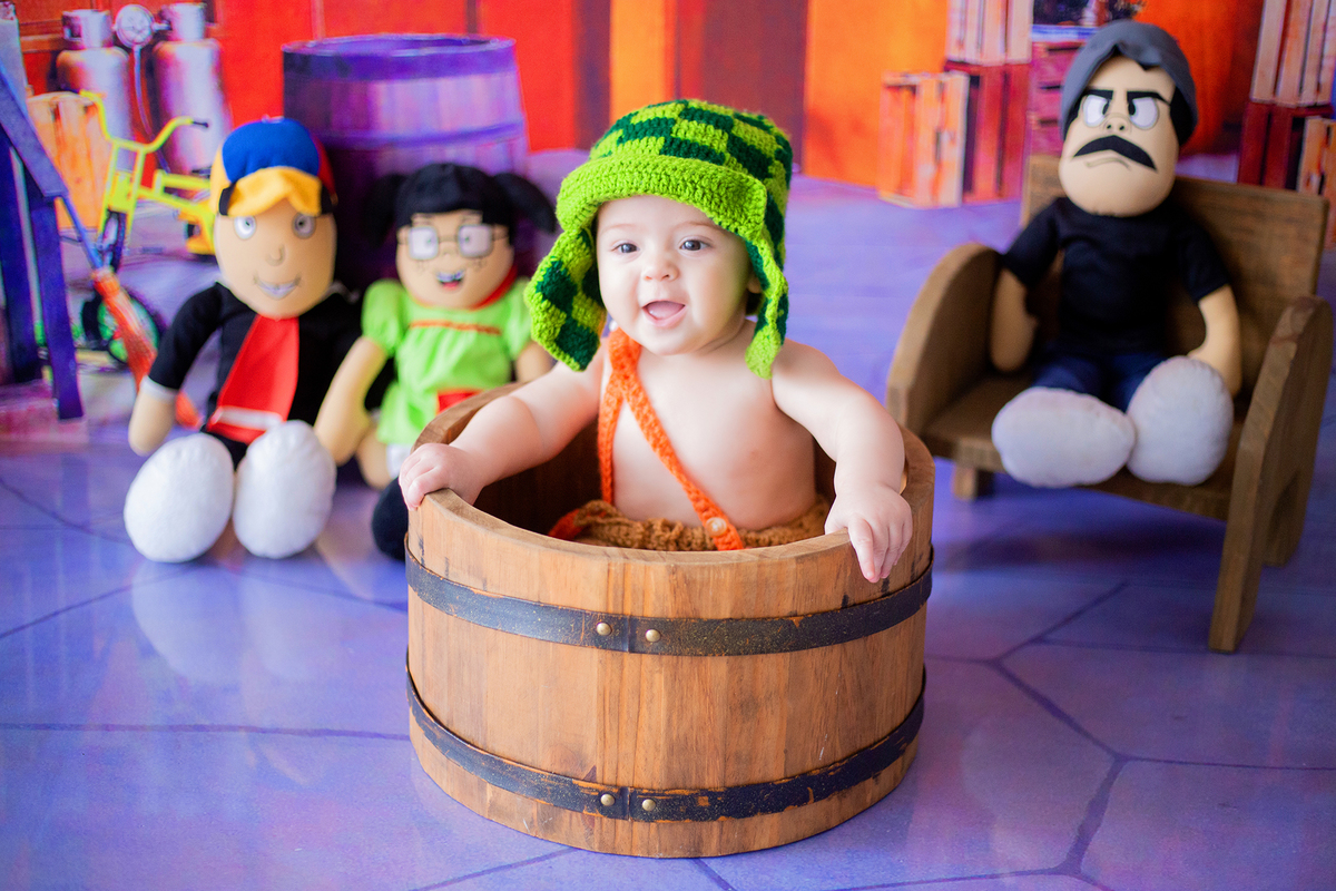 acompanhamento mensal de bebe caxias do sul figurino cenario tematico  personagem foto infantil serra gaucha fotografia familia mundo azul rosa ensaio fotografico crianca newborn baby menino menina smash the cake esmague o bolo banheira urso circo
