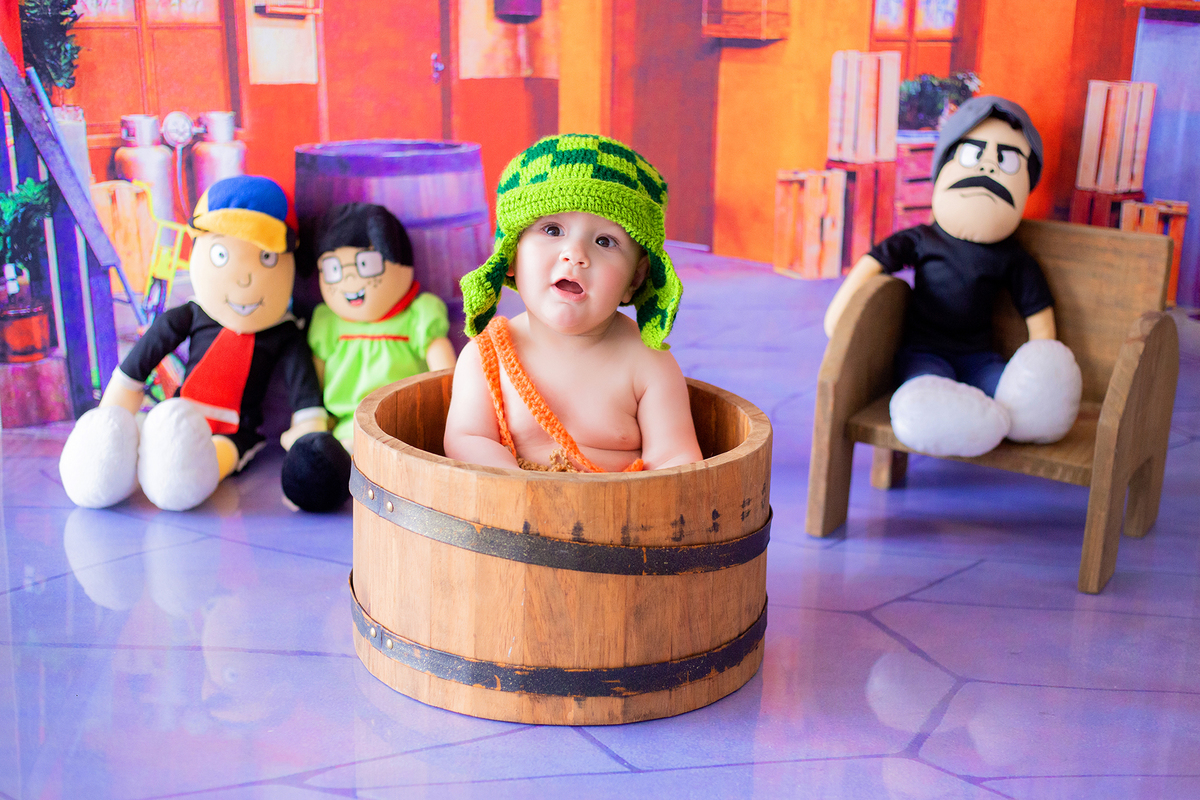 acompanhamento mensal de bebe caxias do sul figurino cenario tematico  personagem foto infantil serra gaucha fotografia familia mundo azul rosa ensaio fotografico crianca newborn baby menino menina smash the cake esmague o bolo banheira urso circo