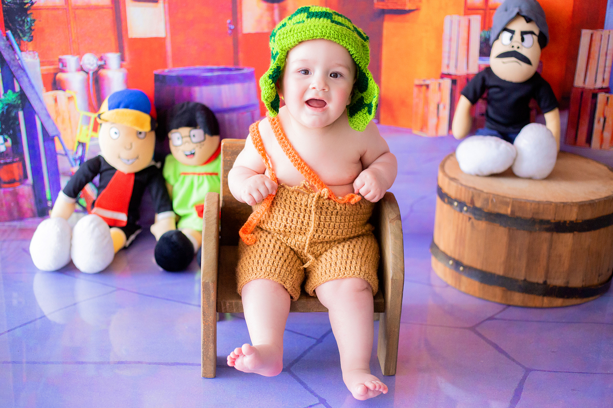 acompanhamento mensal de bebe caxias do sul figurino cenario tematico  personagem foto infantil serra gaucha fotografia familia mundo azul rosa ensaio fotografico crianca newborn baby menino menina smash the cake esmague o bolo banheira urso circo