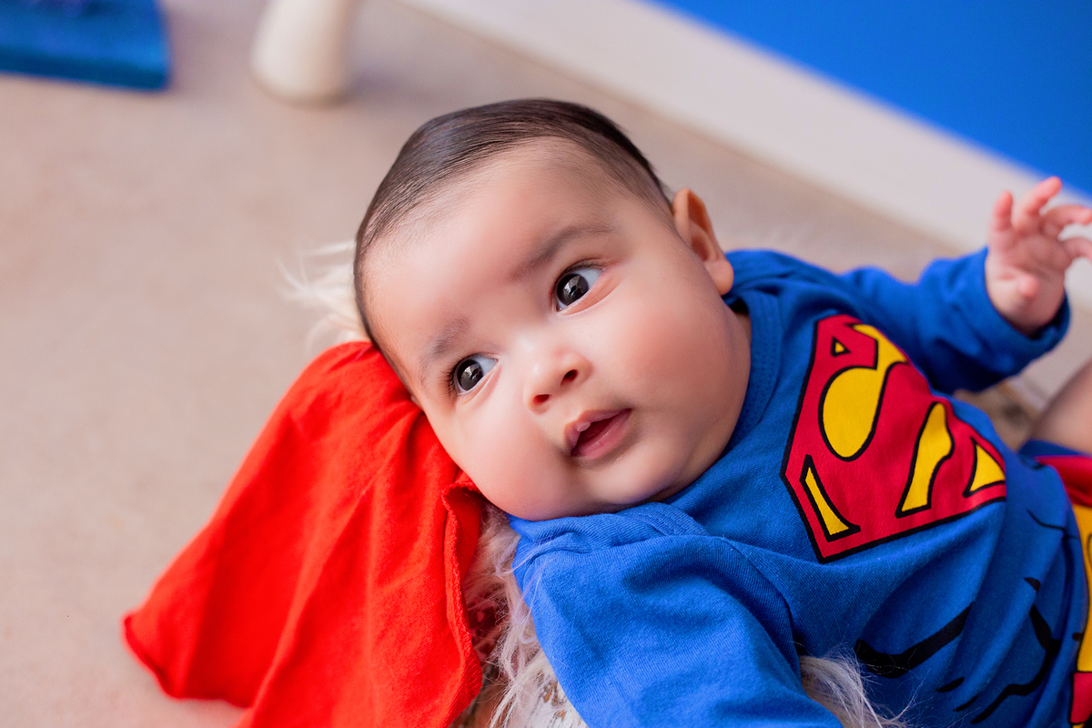 acompanhamento mensal de bebe caxias do sul figurino cenario tematico  personagem foto infantil serra gaucha fotografia familia mundo azul rosa ensaio fotografico crianca newborn baby menino menina smash the cake esmague o bolo banheira urso circo