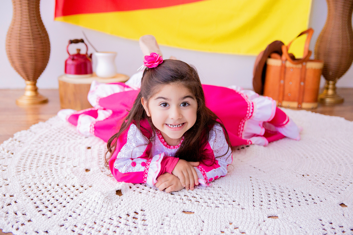 acompanhamento mensal de bebe caxias do sul figurino cenario tematico  personagem foto infantil serra gaucha fotografia familia mundo azul rosa ensaio fotografico crianca newborn baby menino menina smash the cake esmague o bolo banheira urso circo