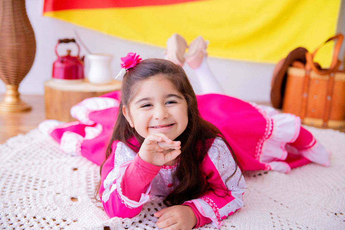 acompanhamento mensal de bebe caxias do sul figurino cenario tematico  personagem foto infantil serra gaucha fotografia familia mundo azul rosa ensaio fotografico crianca newborn baby menino menina smash the cake esmague o bolo banheira urso circo