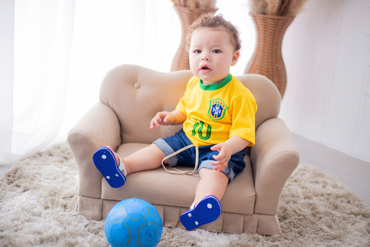 acompanhamento mensal de bebe caxias do sul figurino cenario tematico  personagem foto infantil serra gaucha fotografia familia mundo azul rosa ensaio fotografico crianca newborn baby menino menina smash the cake esmague o bolo banheira urso circo