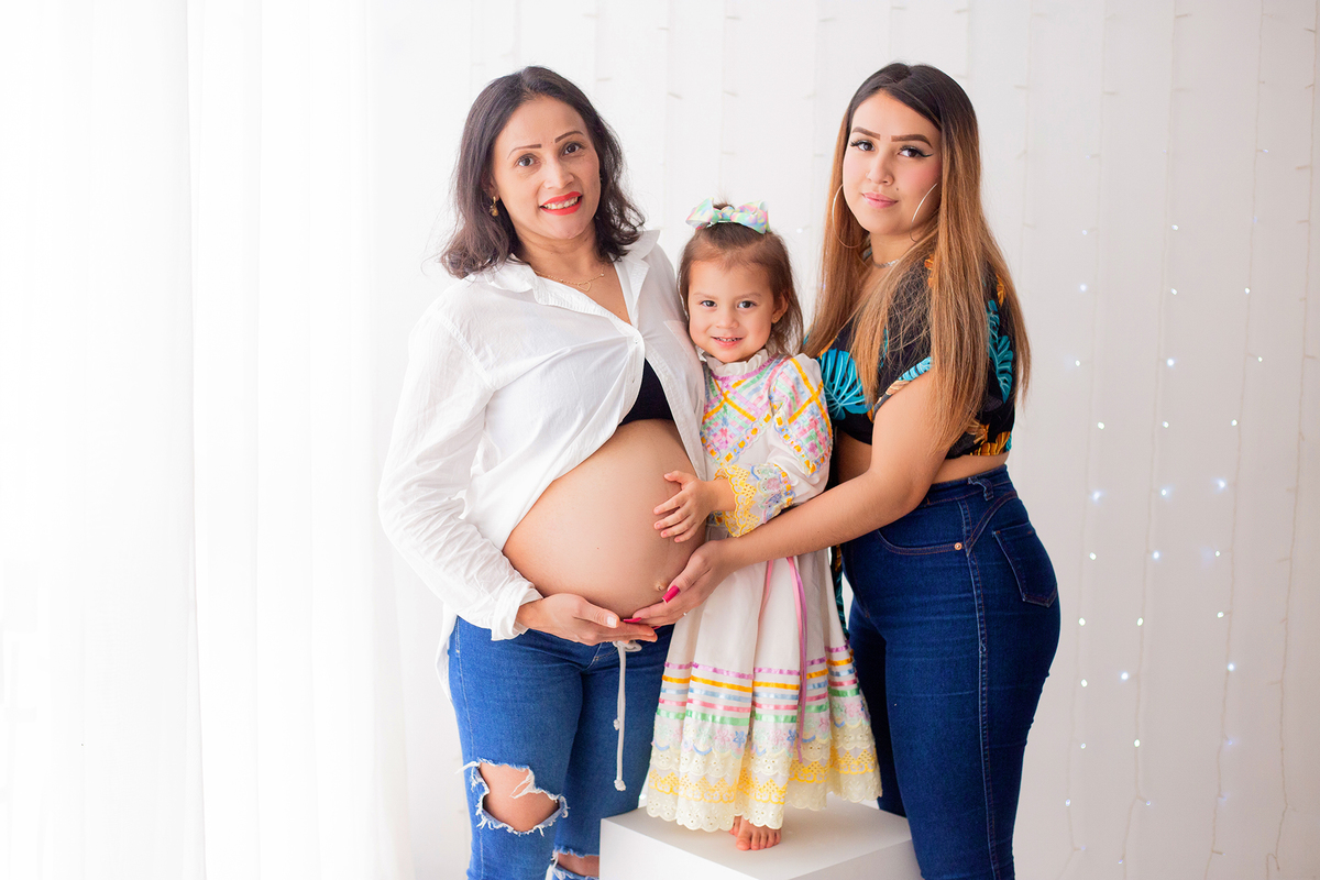 acompanhamento mensal de bebe caxias do sul figurino cenario tematico  personagem foto infantil serra gaucha fotografia familia mundo azul rosa ensaio fotografico crianca newborn baby menino menina smash the cake esmague o bolo banheira urso circo