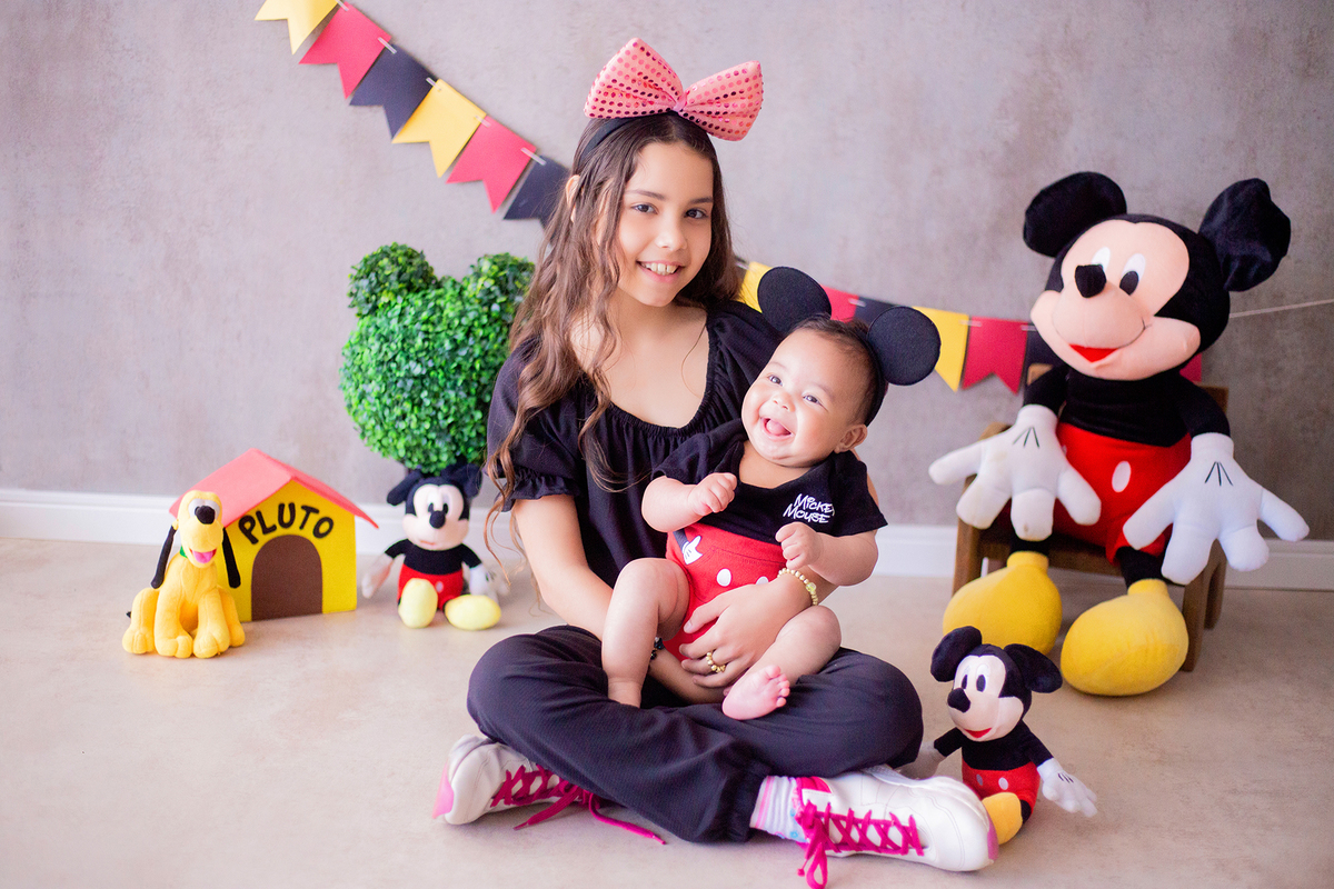 acompanhamento mensal de bebe caxias do sul figurino cenario tematico  personagem foto infantil serra gaucha fotografia familia mundo azul rosa ensaio fotografico crianca newborn baby menino menina smash the cake esmague o bolo banheira urso circo