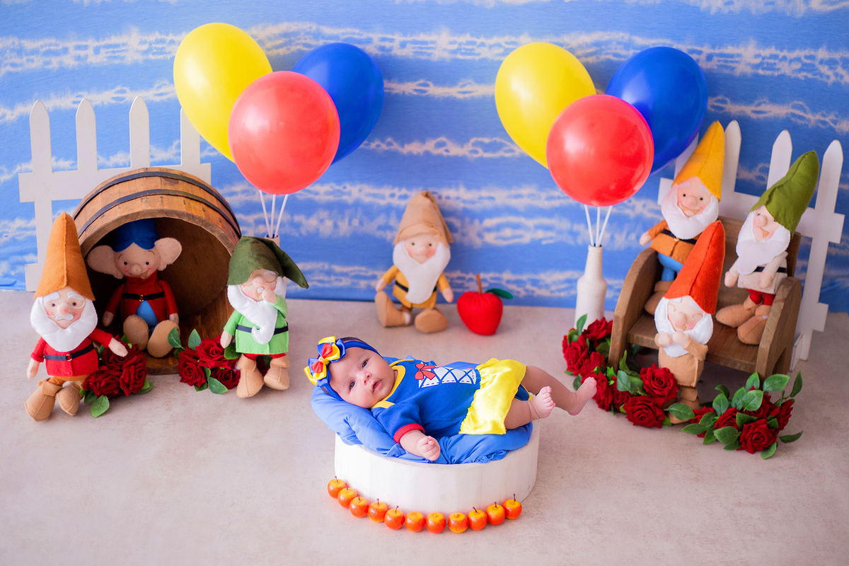 acompanhamento mensal de bebe caxias do sul figurino cenario tematico  personagem foto infantil serra gaucha fotografia familia mundo azul rosa ensaio fotografico crianca newborn baby menino menina smash the cake esmague o bolo banheira urso circo