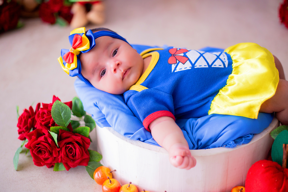 acompanhamento mensal de bebe caxias do sul figurino cenario tematico  personagem foto infantil serra gaucha fotografia familia mundo azul rosa ensaio fotografico crianca newborn baby menino menina smash the cake esmague o bolo banheira urso circo