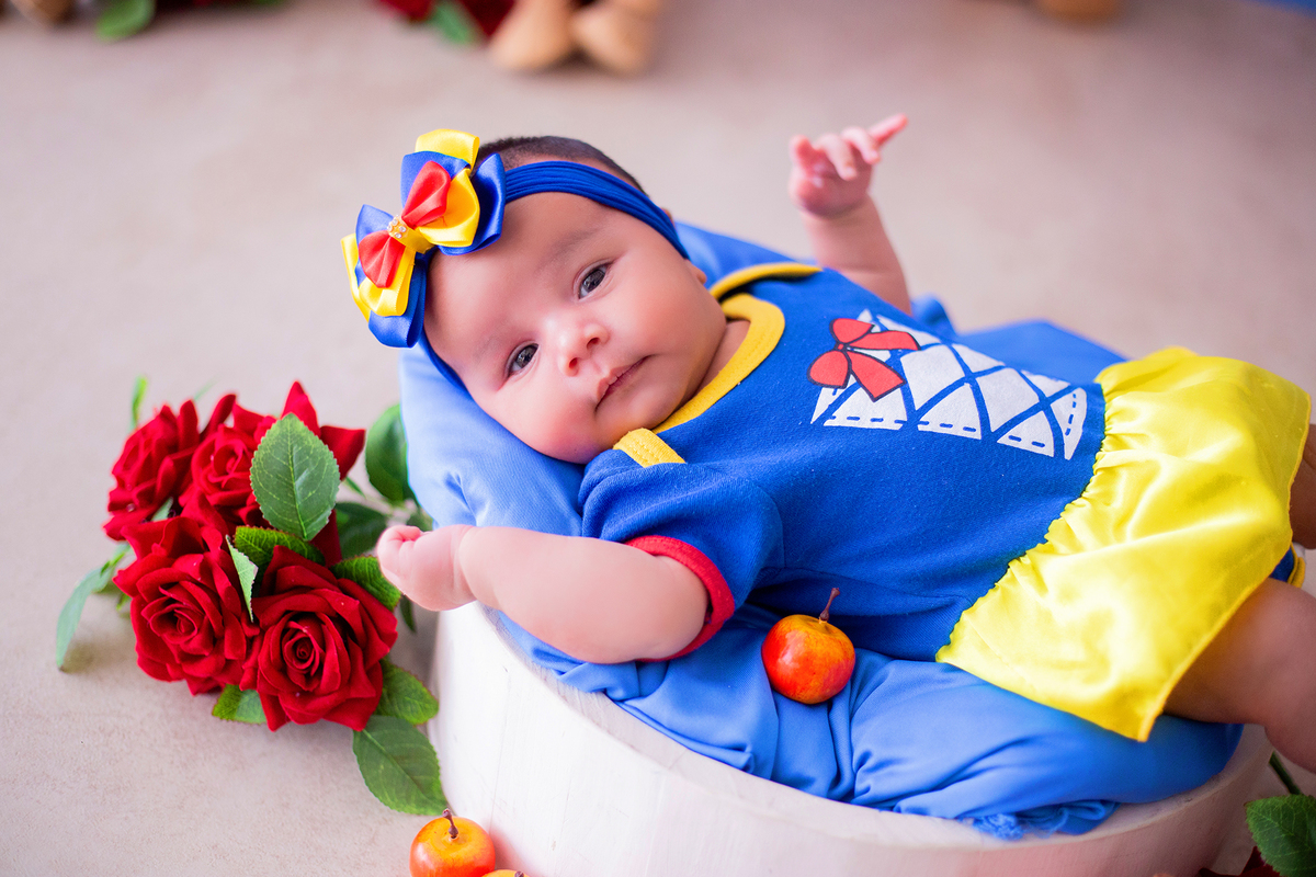 acompanhamento mensal de bebe caxias do sul figurino cenario tematico  personagem foto infantil serra gaucha fotografia familia mundo azul rosa ensaio fotografico crianca newborn baby menino menina smash the cake esmague o bolo banheira urso circo