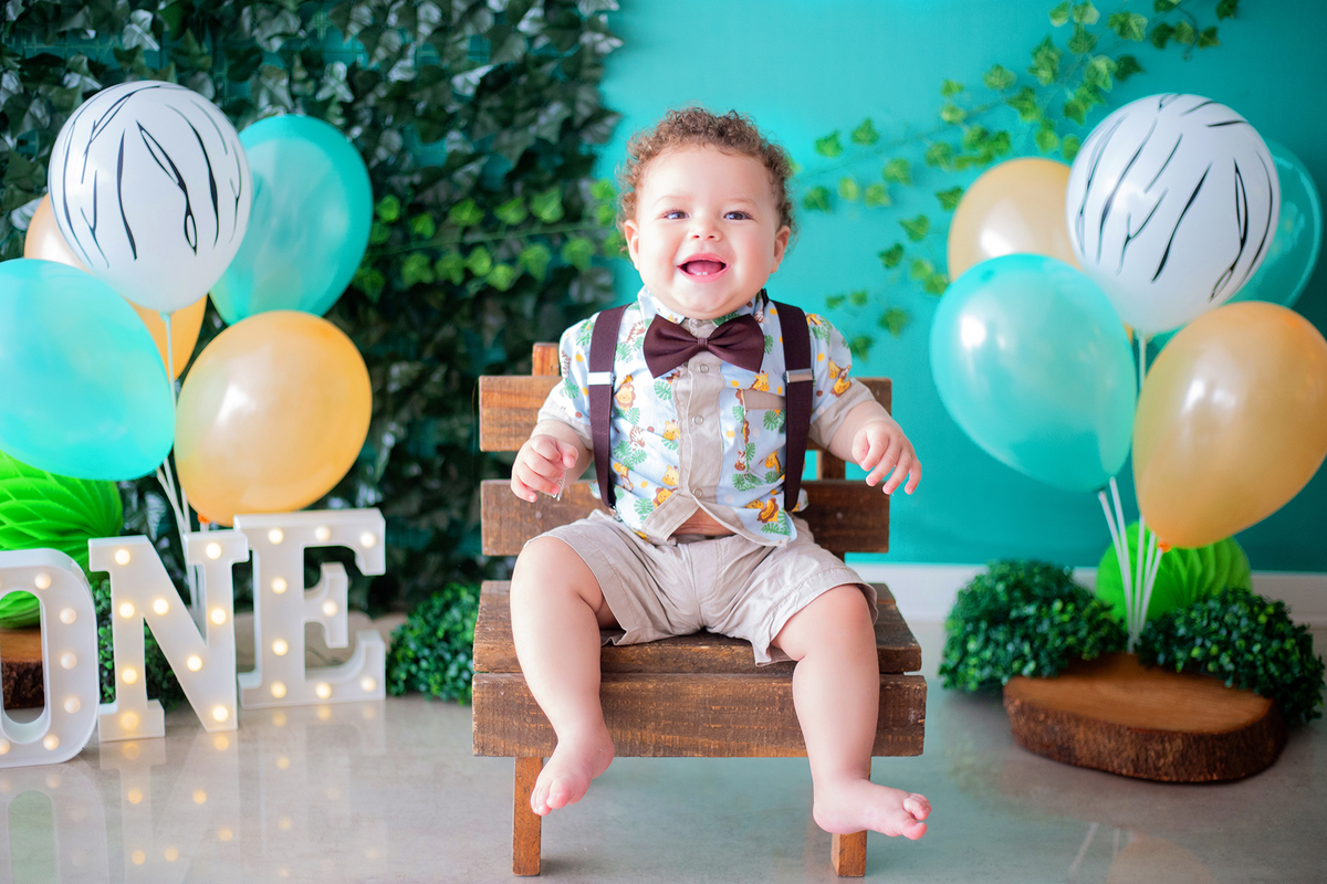 acompanhamento mensal de bebe caxias do sul figurino cenario tematico  personagem foto infantil serra gaucha fotografia familia mundo azul rosa ensaio fotografico crianca newborn baby menino menina smash the cake esmague o bolo banheira urso circo