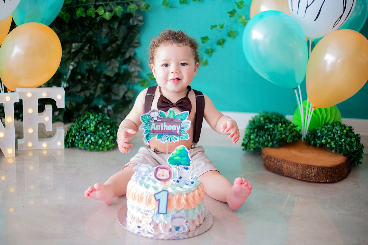acompanhamento mensal de bebe caxias do sul figurino cenario tematico  personagem foto infantil serra gaucha fotografia familia mundo azul rosa ensaio fotografico crianca newborn baby menino menina smash the cake esmague o bolo banheira urso circo