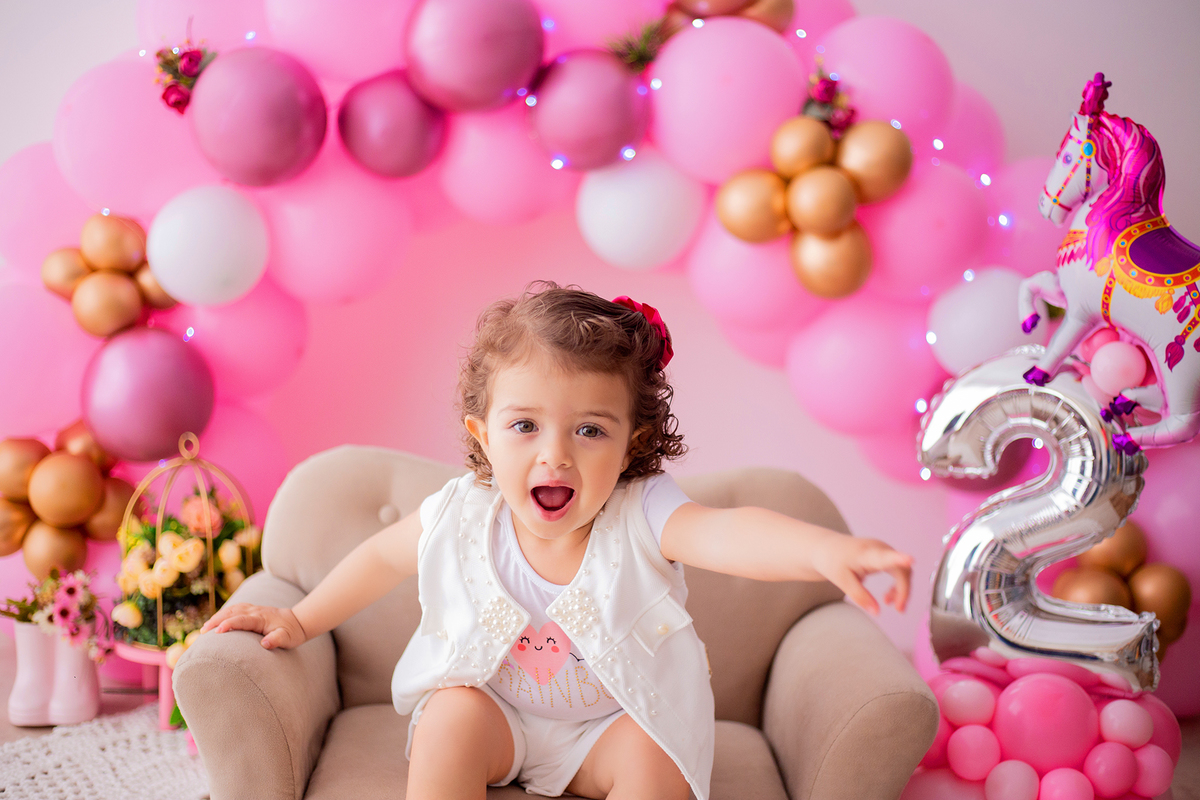 acompanhamento mensal de bebe caxias do sul figurino cenario tematico  personagem foto infantil serra gaucha fotografia familia mundo azul rosa ensaio fotografico crianca newborn baby menino menina smash the cake esmague o bolo banheira urso circo