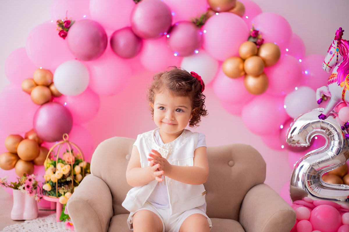 acompanhamento mensal de bebe caxias do sul figurino cenario tematico  personagem foto infantil serra gaucha fotografia familia mundo azul rosa ensaio fotografico crianca newborn baby menino menina smash the cake esmague o bolo banheira urso circo