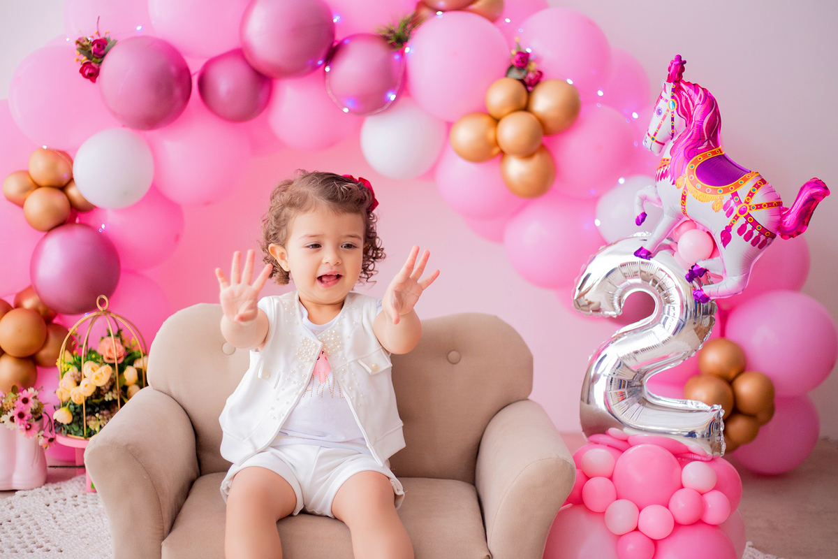 acompanhamento mensal de bebe caxias do sul figurino cenario tematico  personagem foto infantil serra gaucha fotografia familia mundo azul rosa ensaio fotografico crianca newborn baby menino menina smash the cake esmague o bolo banheira urso circo