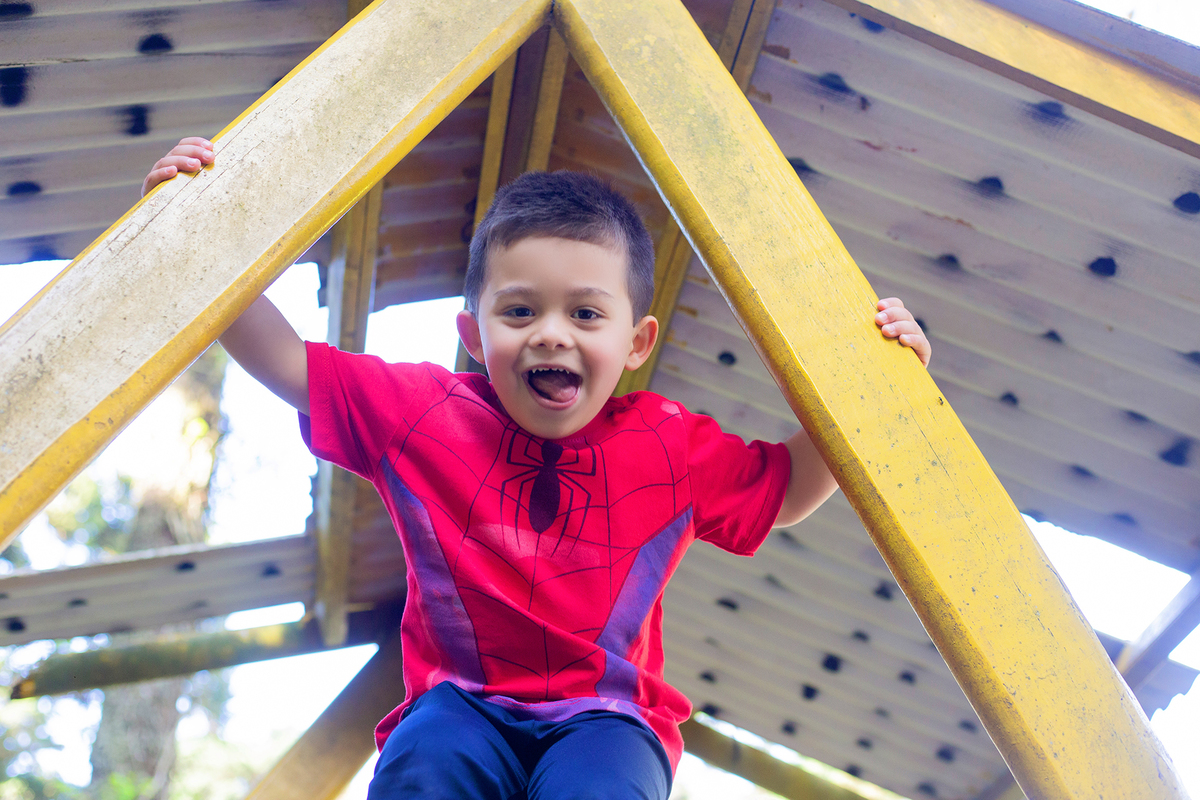acompanhamento mensal de bebe caxias do sul figurino cenario tematico  personagem foto infantil serra gaucha fotografia familia mundo azul rosa ensaio fotografico crianca newborn baby menino menina smash the cake esmague o bolo banheira urso circo