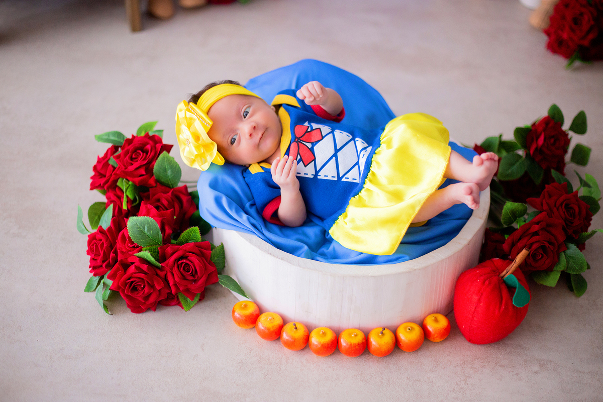 acompanhamento mensal de bebe caxias do sul figurino cenario tematico  personagem foto infantil serra gaucha fotografia familia mundo azul rosa ensaio fotografico crianca newborn baby menino menina smash the cake esmague o bolo banheira urso circo