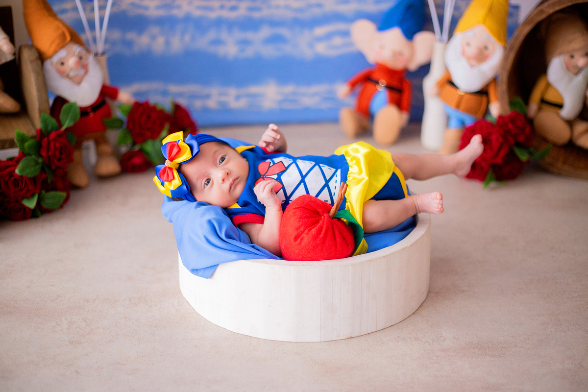 acompanhamento mensal de bebe caxias do sul figurino cenario tematico  personagem foto infantil serra gaucha fotografia familia mundo azul rosa ensaio fotografico crianca newborn baby menino menina smash the cake esmague o bolo banheira urso circo