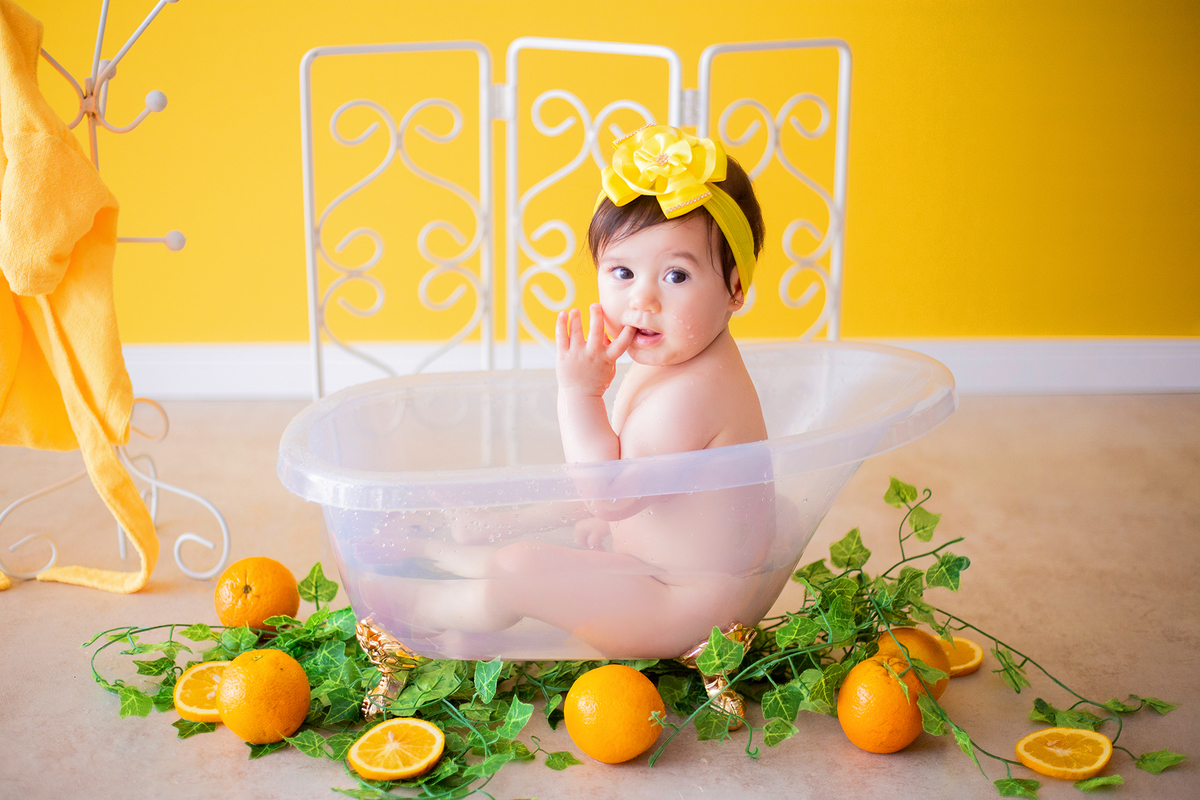 acompanhamento mensal de bebe caxias do sul figurino cenario tematico  personagem foto infantil serra gaucha fotografia familia mundo azul rosa ensaio fotografico crianca newborn baby menino menina smash the cake esmague o bolo banheira urso circo