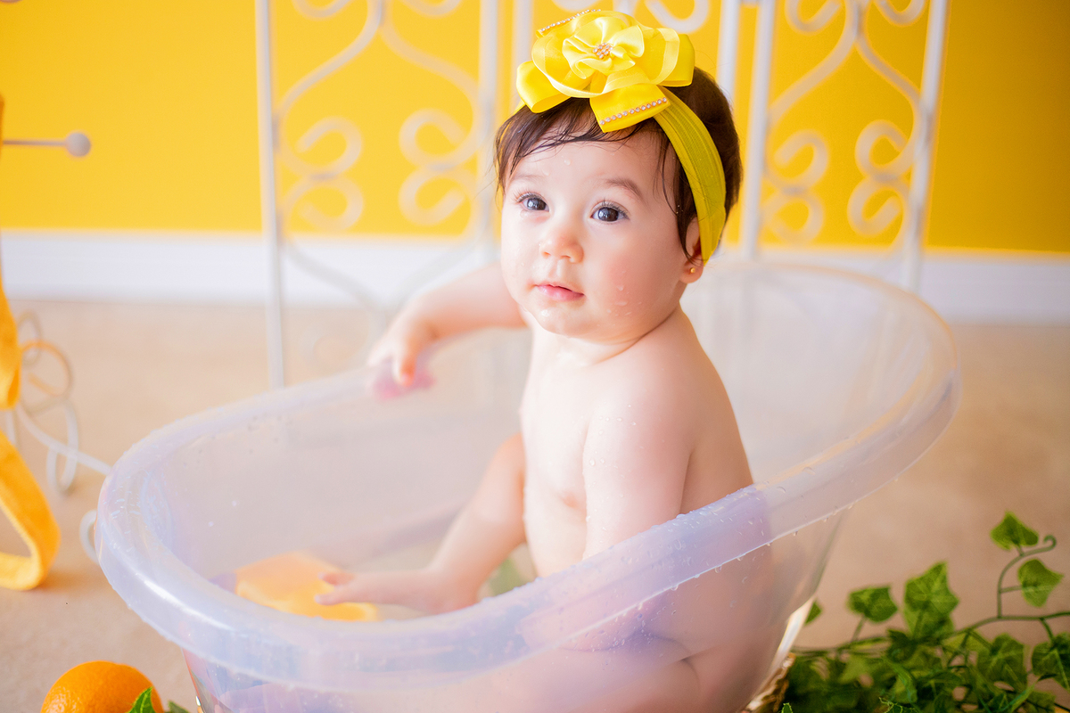 acompanhamento mensal de bebe caxias do sul figurino cenario tematico  personagem foto infantil serra gaucha fotografia familia mundo azul rosa ensaio fotografico crianca newborn baby menino menina smash the cake esmague o bolo banheira urso circo
