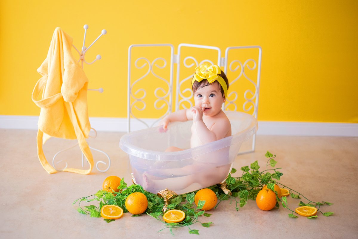 acompanhamento mensal de bebe caxias do sul figurino cenario tematico  personagem foto infantil serra gaucha fotografia familia mundo azul rosa ensaio fotografico crianca newborn baby menino menina smash the cake esmague o bolo banheira urso circo