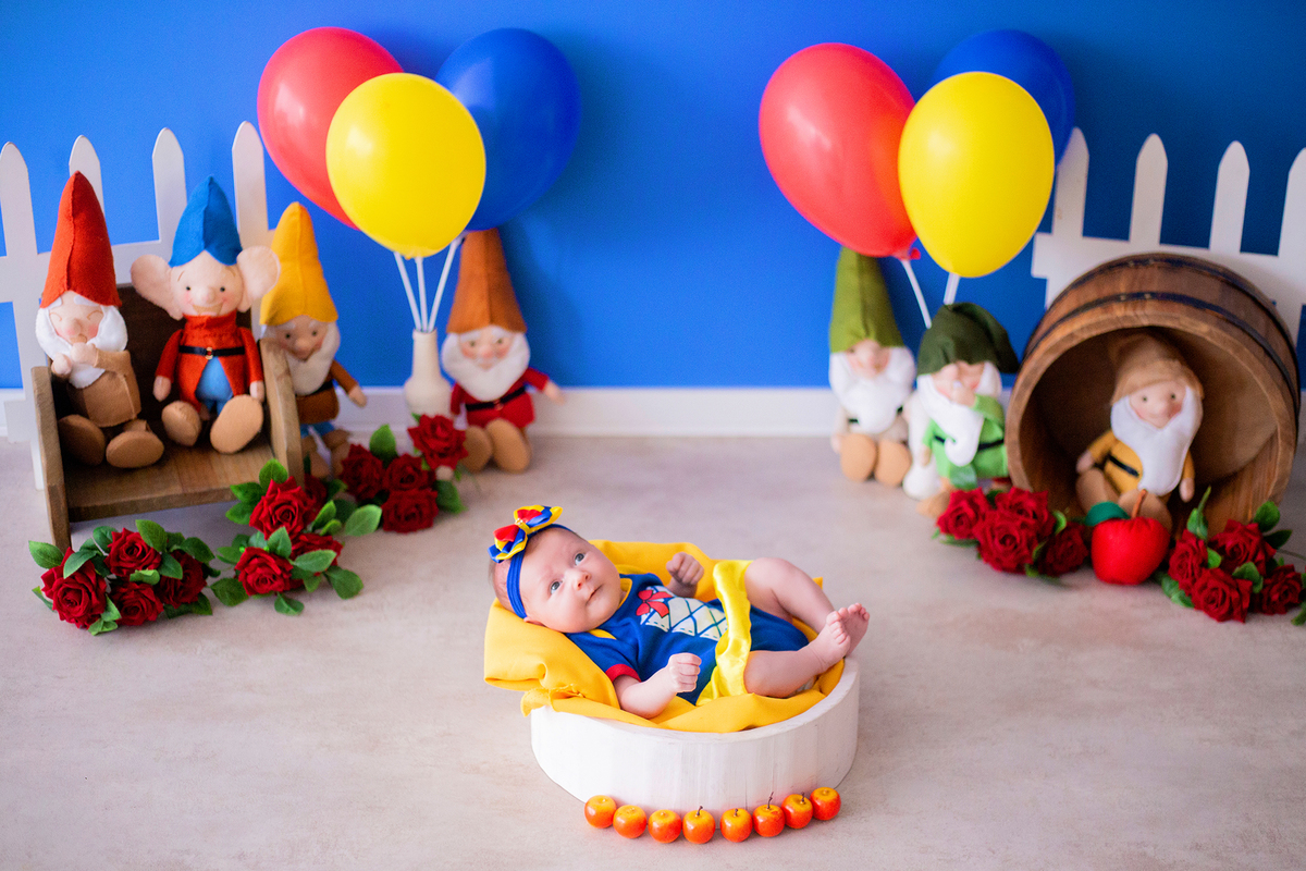 acompanhamento mensal de bebe caxias do sul figurino cenario tematico  personagem foto infantil serra gaucha fotografia familia mundo azul rosa ensaio fotografico crianca newborn baby menino menina smash the cake esmague o bolo banheira urso circo