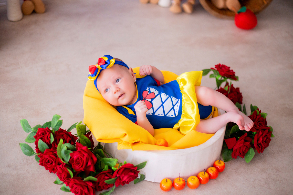 acompanhamento mensal de bebe caxias do sul figurino cenario tematico  personagem foto infantil serra gaucha fotografia familia mundo azul rosa ensaio fotografico crianca newborn baby menino menina smash the cake esmague o bolo banheira urso circo