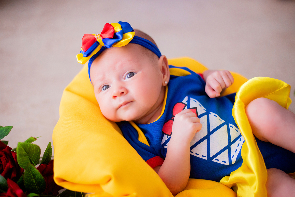 acompanhamento mensal de bebe caxias do sul figurino cenario tematico  personagem foto infantil serra gaucha fotografia familia mundo azul rosa ensaio fotografico crianca newborn baby menino menina smash the cake esmague o bolo banheira urso circo
