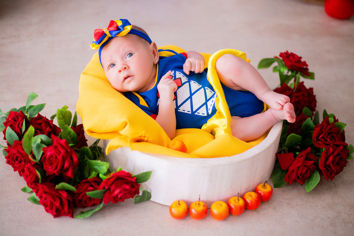 acompanhamento mensal de bebe caxias do sul figurino cenario tematico  personagem foto infantil serra gaucha fotografia familia mundo azul rosa ensaio fotografico crianca newborn baby menino menina smash the cake esmague o bolo banheira urso circo
