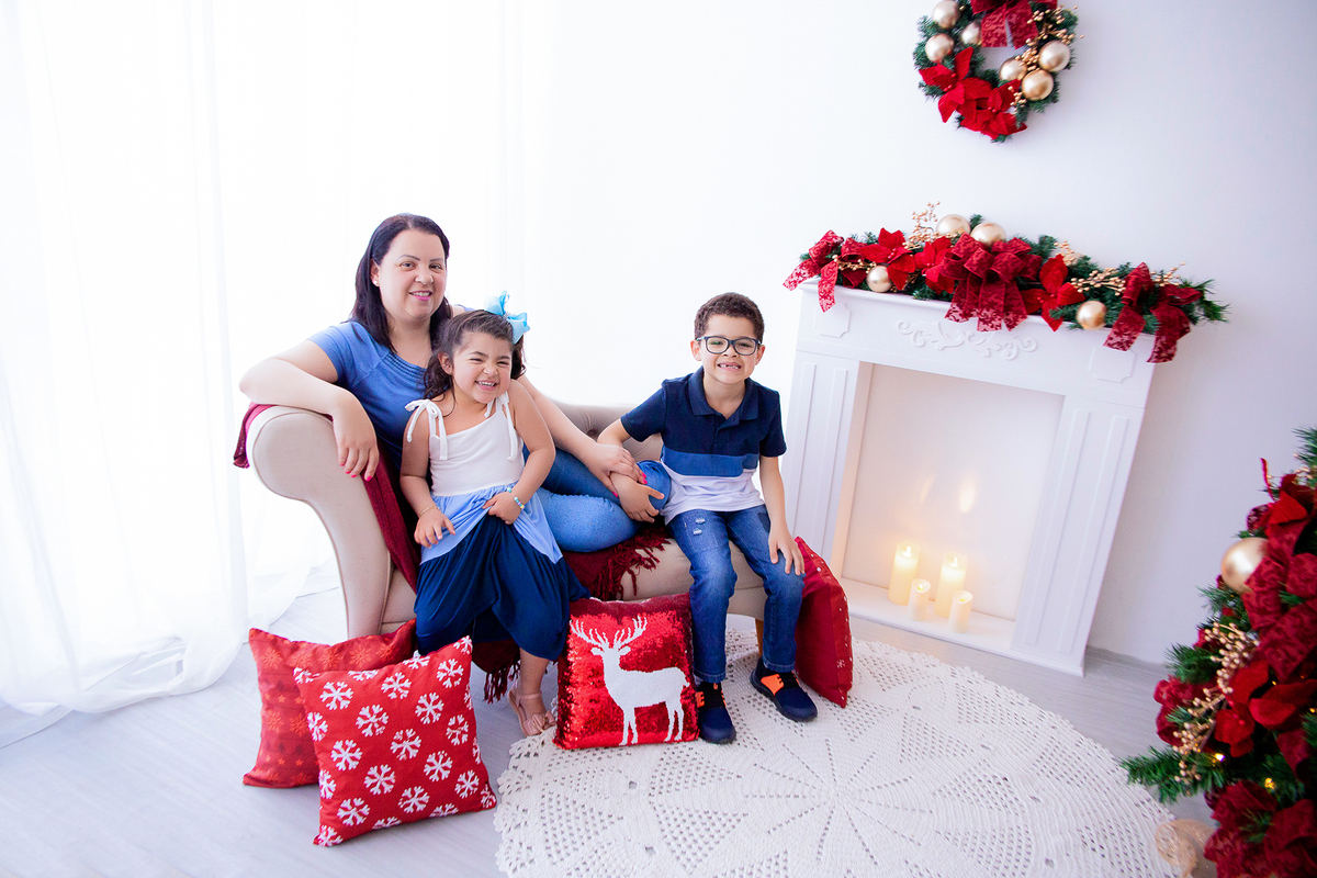 acompanhamento mensal de bebe caxias do sul figurino cenario tematico  personagem foto infantil serra gaucha fotografia familia mundo azul rosa ensaio fotografico crianca newborn baby menino menina smash the cake esmague o bolo banheira urso circo