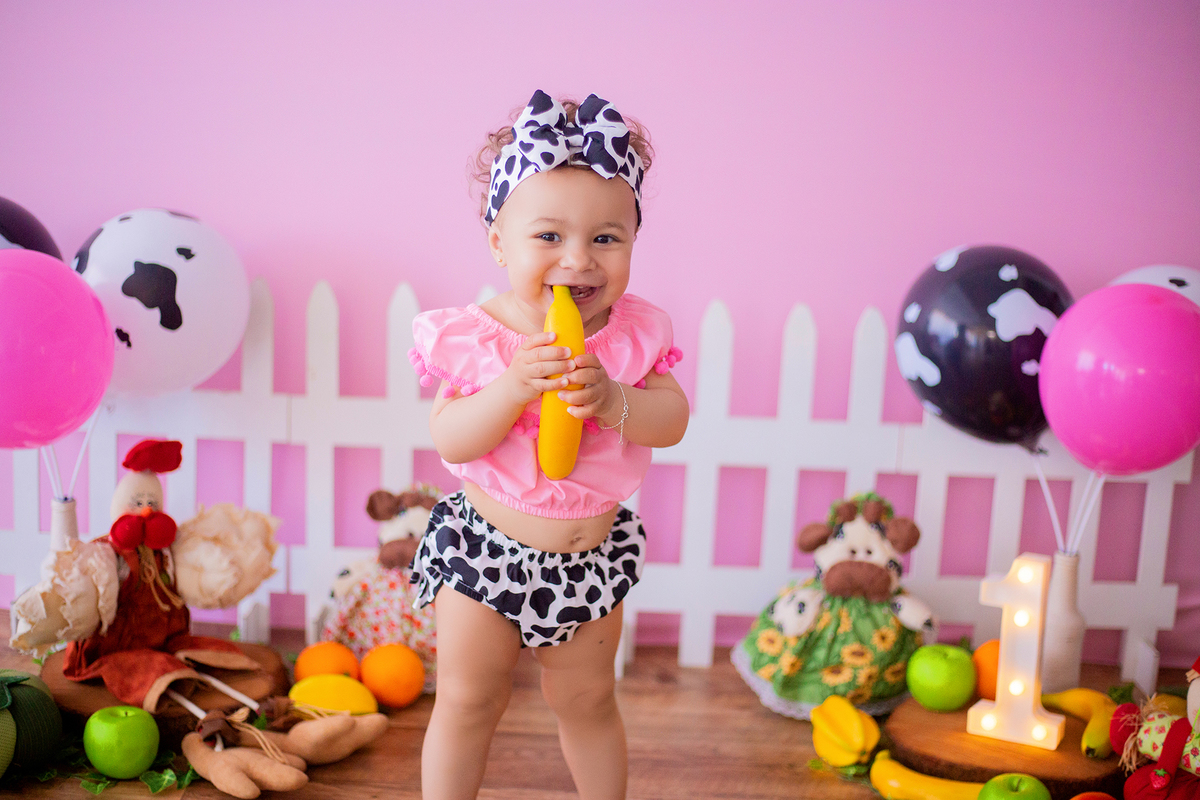 acompanhamento mensal de bebe caxias do sul figurino cenario tematico  personagem foto infantil serra gaucha fotografia familia mundo azul rosa ensaio fotografico crianca newborn baby menino menina smash the cake esmague o bolo banheira urso circo