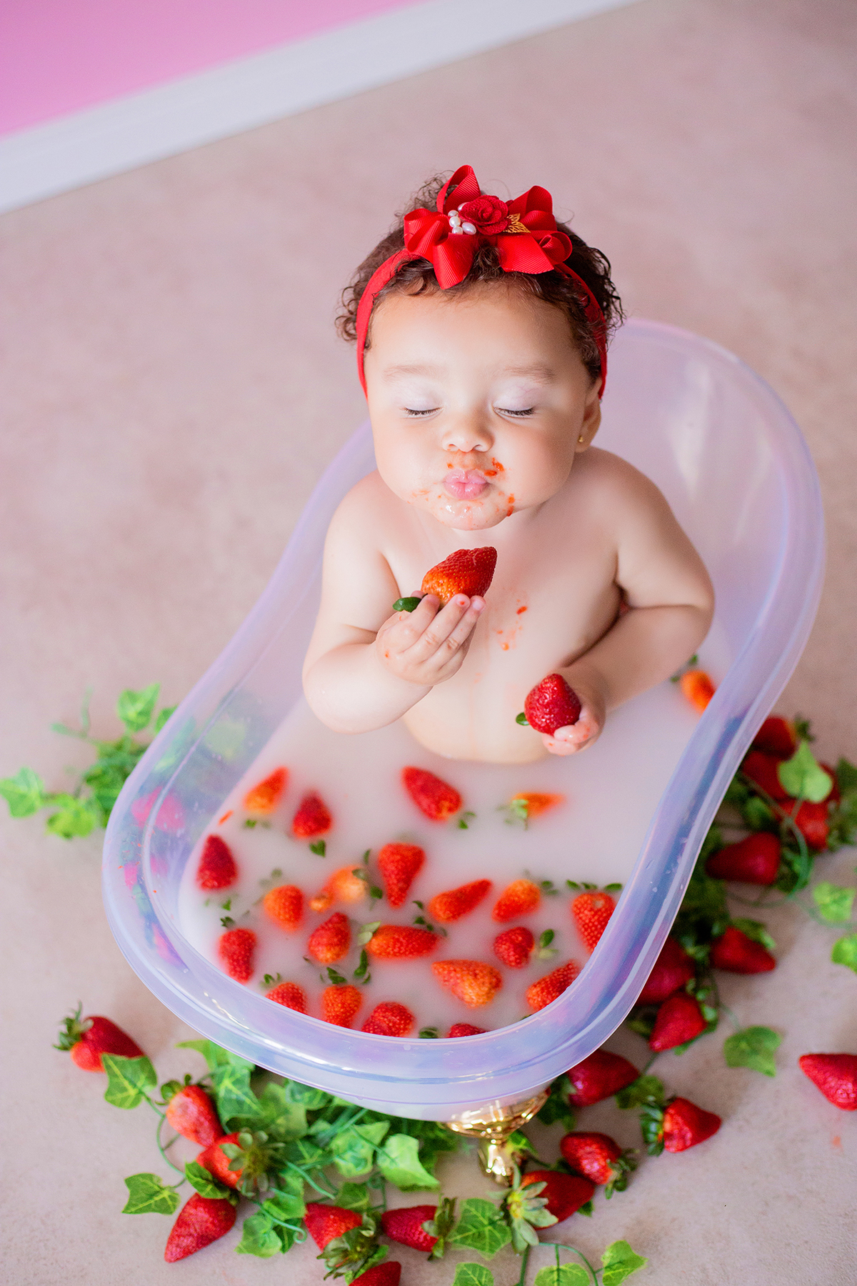 acompanhamento mensal de bebe caxias do sul figurino cenario tematico  personagem foto infantil serra gaucha fotografia familia mundo azul rosa ensaio fotografico crianca newborn baby menino menina smash the cake esmague o bolo banheira urso circo