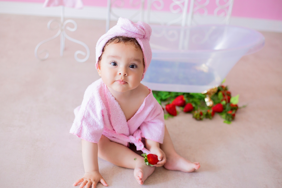 acompanhamento mensal de bebe caxias do sul figurino cenario tematico  personagem foto infantil serra gaucha fotografia familia mundo azul rosa ensaio fotografico crianca newborn baby menino menina smash the cake esmague o bolo banheira urso circo