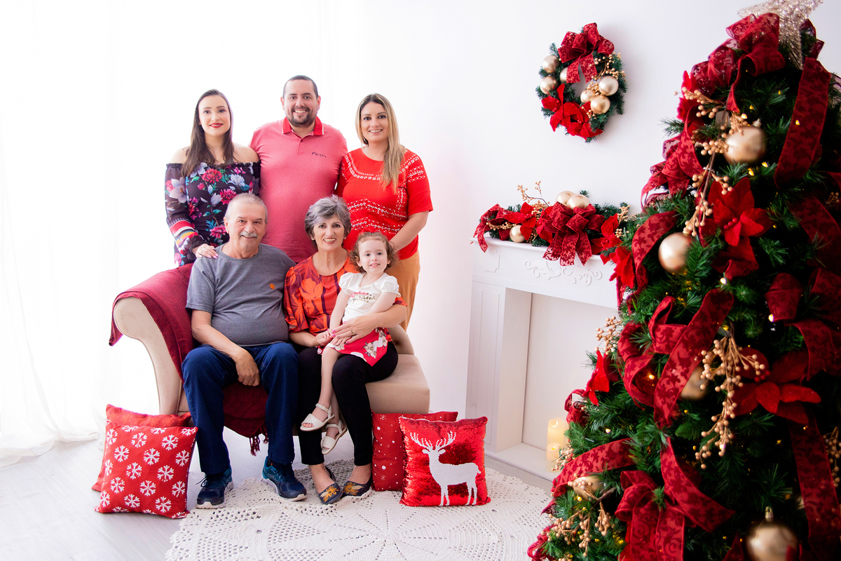 acompanhamento mensal de bebe caxias do sul figurino cenario tematico  personagem foto infantil serra gaucha fotografia familia mundo azul rosa ensaio fotografico crianca newborn baby menino menina smash the cake esmague o bolo banheira urso circo