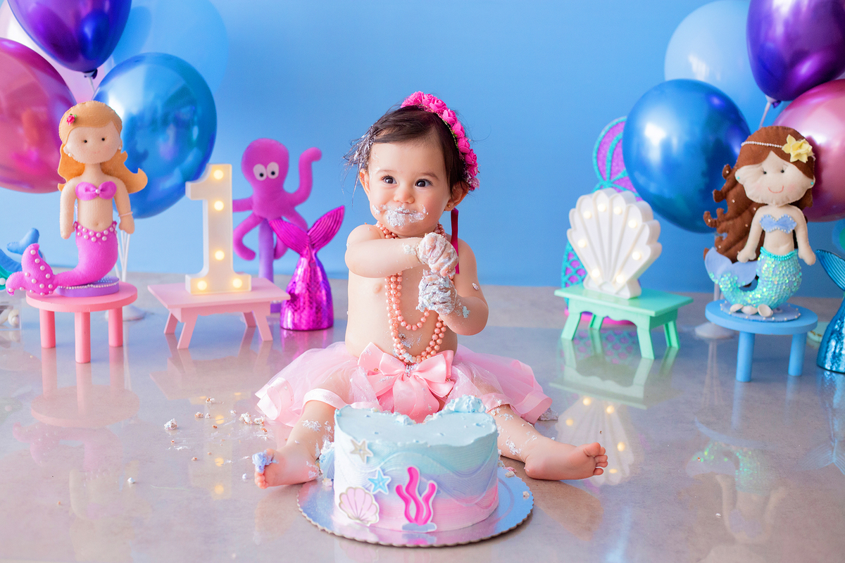 acompanhamento mensal de bebe caxias do sul figurino cenario tematico  personagem foto infantil serra gaucha fotografia familia mundo azul rosa ensaio fotografico crianca newborn baby menino menina smash the cake esmague o bolo banheira urso circo