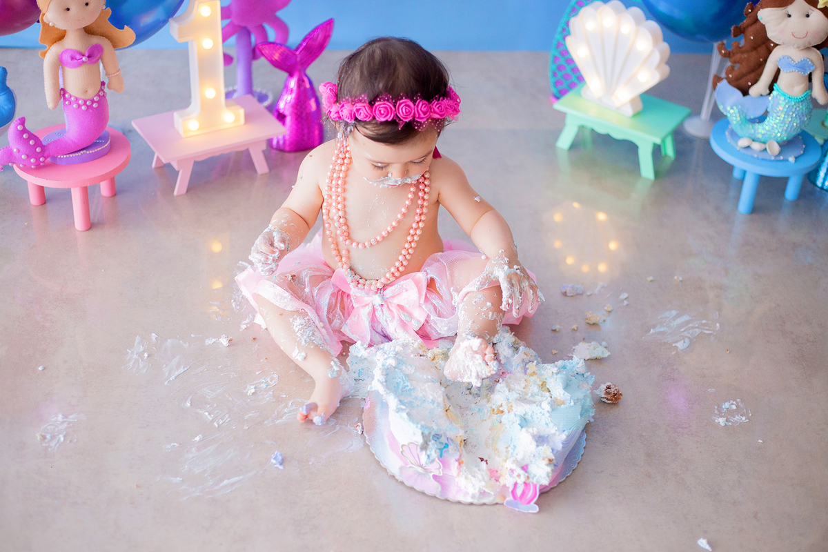 acompanhamento mensal de bebe caxias do sul figurino cenario tematico  personagem foto infantil serra gaucha fotografia familia mundo azul rosa ensaio fotografico crianca newborn baby menino menina smash the cake esmague o bolo banheira urso circo