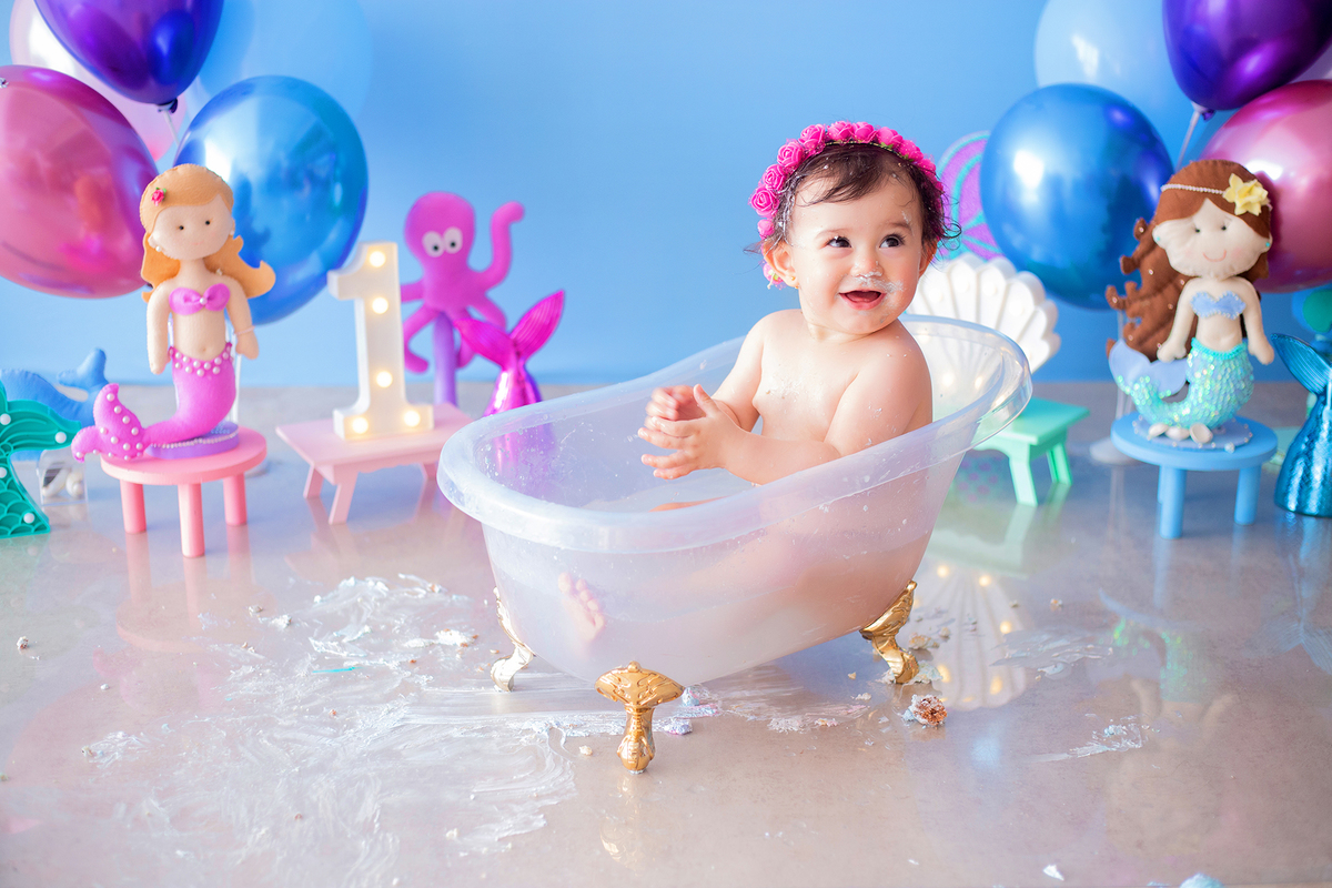 acompanhamento mensal de bebe caxias do sul figurino cenario tematico  personagem foto infantil serra gaucha fotografia familia mundo azul rosa ensaio fotografico crianca newborn baby menino menina smash the cake esmague o bolo banheira urso circo