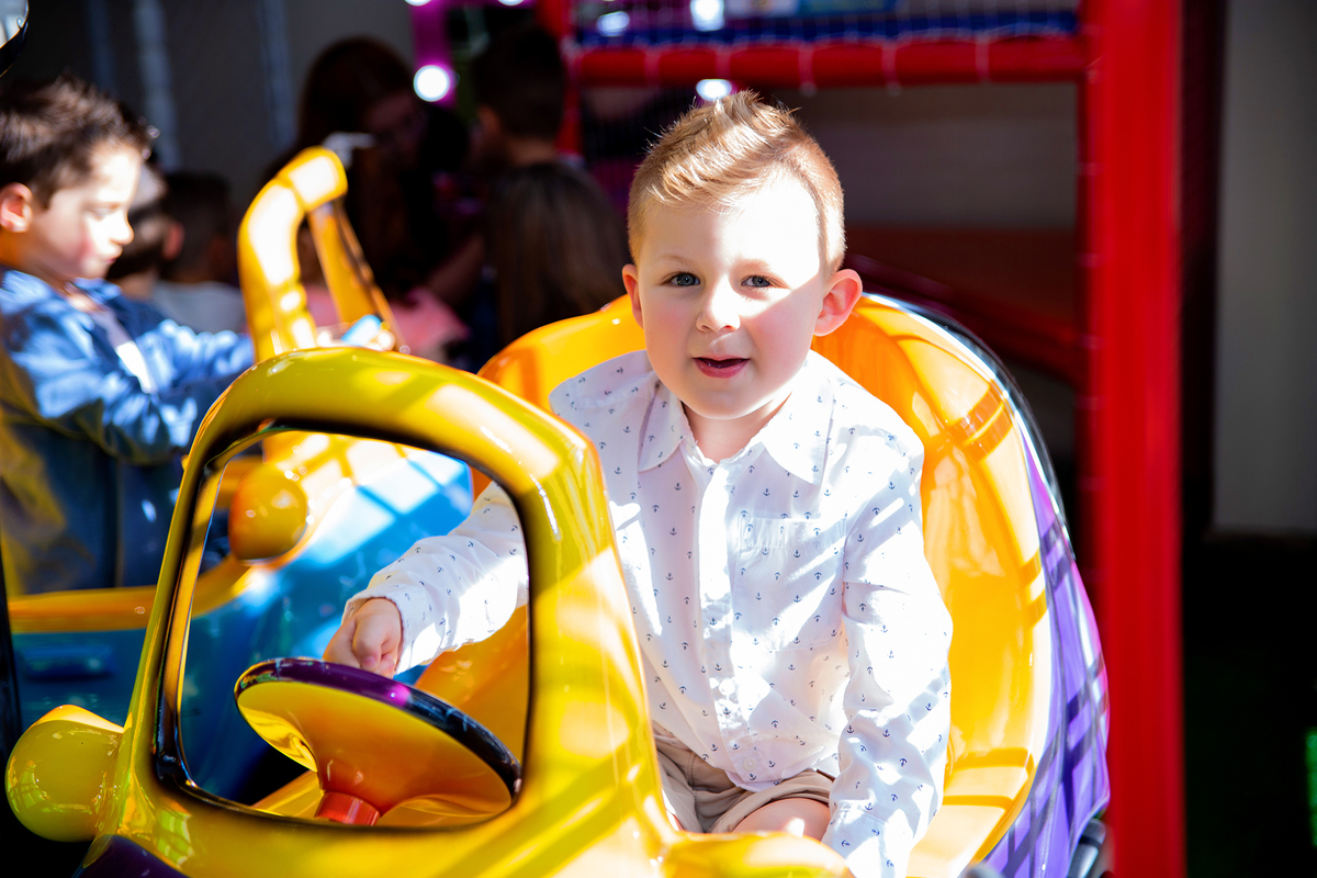 acompanhamento mensal de bebe caxias do sul figurino cenario tematico  personagem foto infantil serra gaucha fotografia familia mundo azul rosa ensaio fotografico crianca newborn baby menino menina smash the cake esmague o bolo banheira urso circo