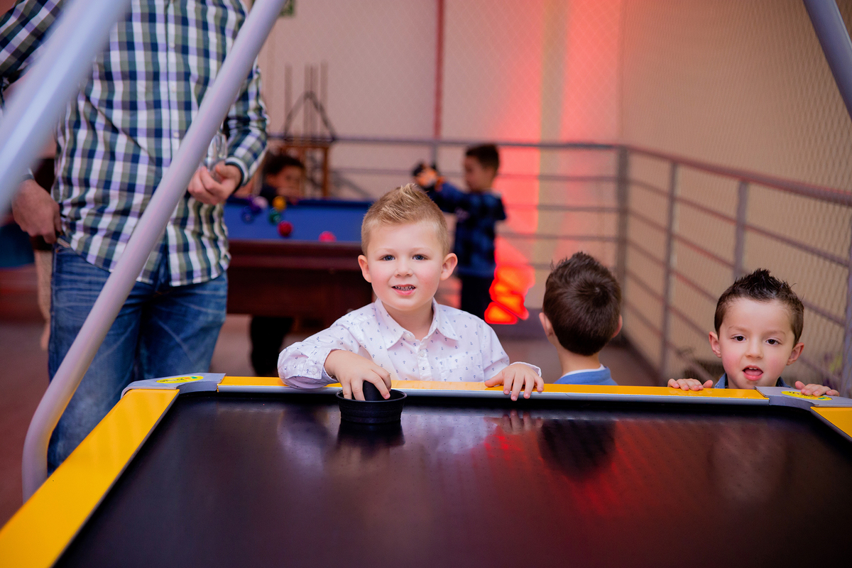 acompanhamento mensal de bebe caxias do sul figurino cenario tematico  personagem foto infantil serra gaucha fotografia familia mundo azul rosa ensaio fotografico crianca newborn baby menino menina smash the cake esmague o bolo banheira urso circo