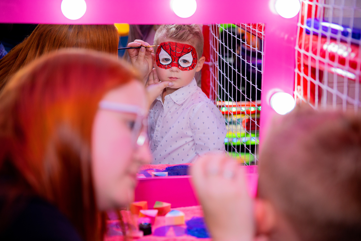 acompanhamento mensal de bebe caxias do sul figurino cenario tematico  personagem foto infantil serra gaucha fotografia familia mundo azul rosa ensaio fotografico crianca newborn baby menino menina smash the cake esmague o bolo banheira urso circo