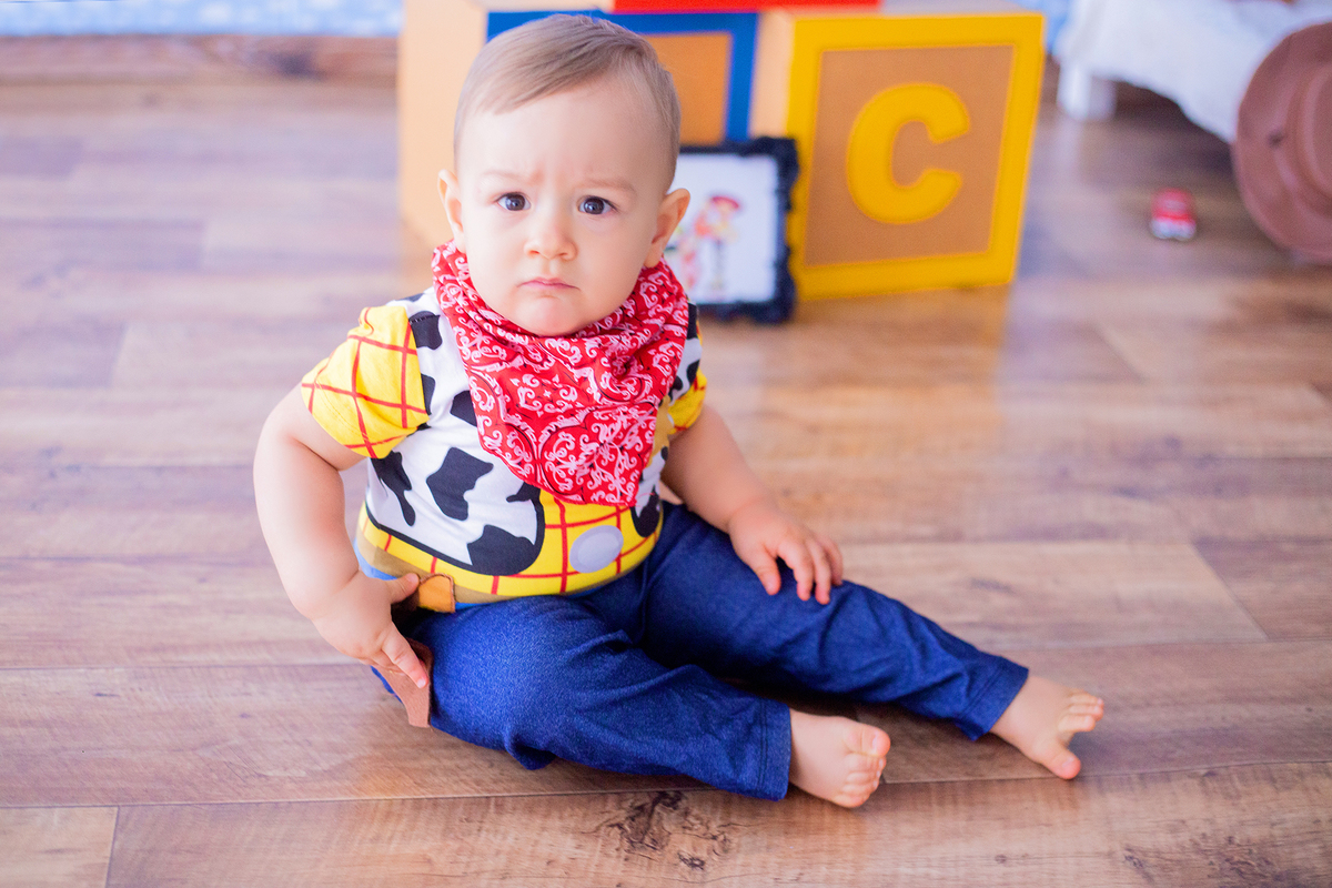 acompanhamento mensal de bebe caxias do sul figurino cenario tematico  personagem foto infantil serra gaucha fotografia familia mundo azul rosa ensaio fotografico crianca newborn baby menino menina smash the cake esmague o bolo banheira urso circo