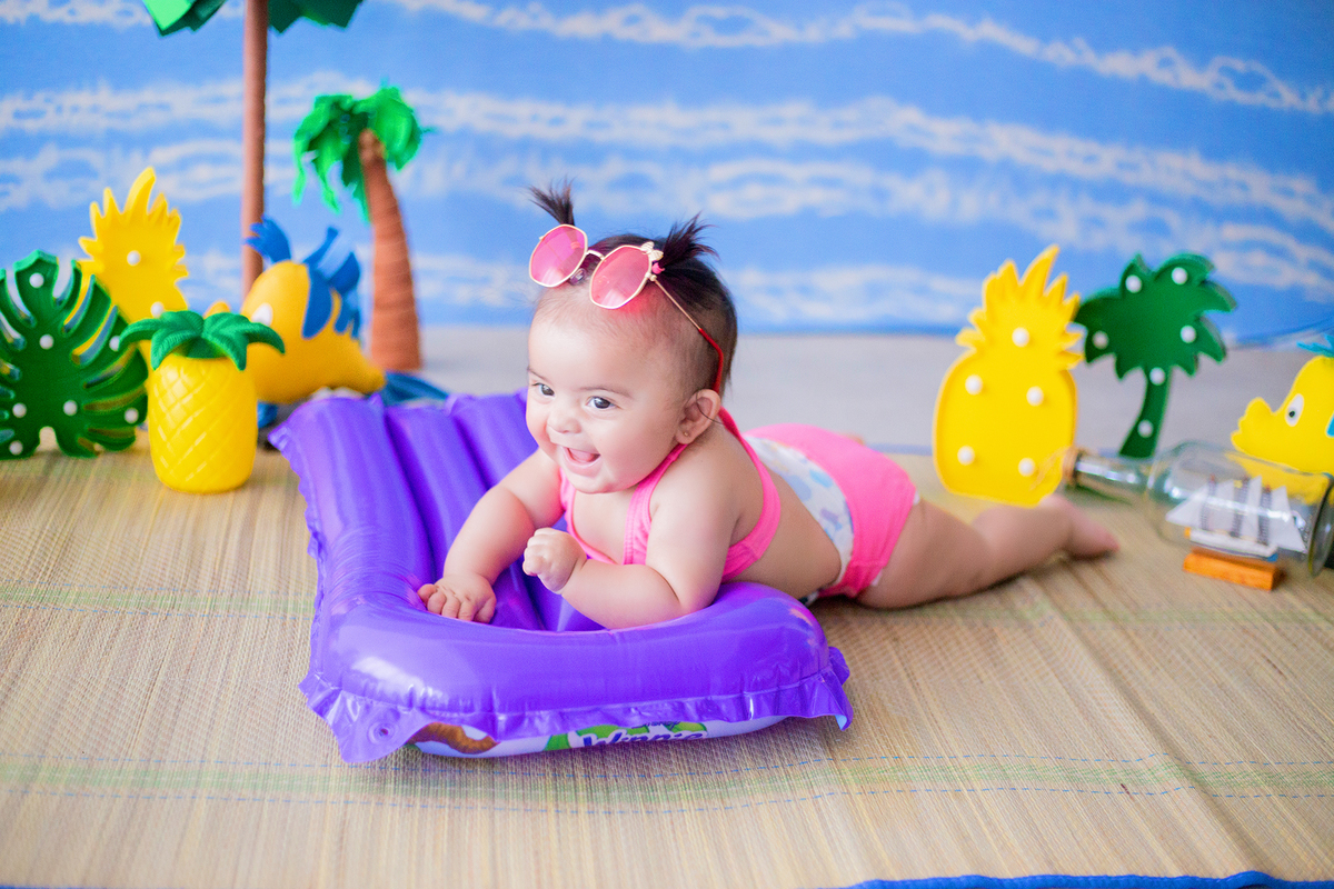 acompanhamento mensal de bebe caxias do sul figurino cenario tematico  personagem foto infantil serra gaucha fotografia familia mundo azul rosa ensaio fotografico crianca newborn baby menino menina smash the cake esmague o bolo banheira urso circo